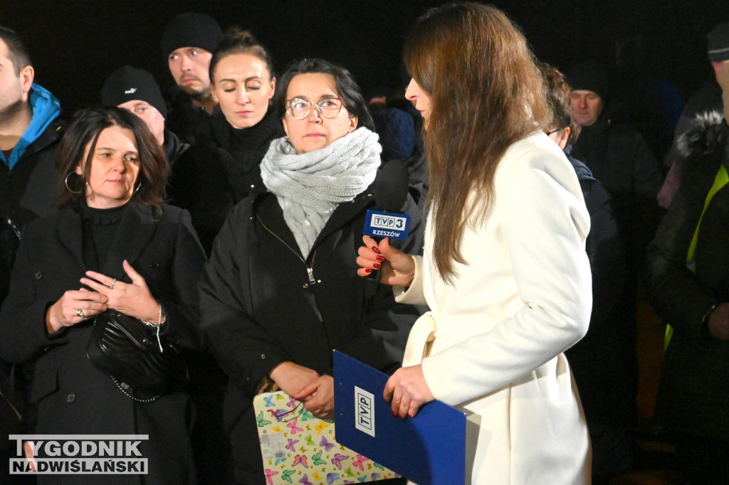 Protest w sprawie szkół w gminie Grębów trafił do TVP