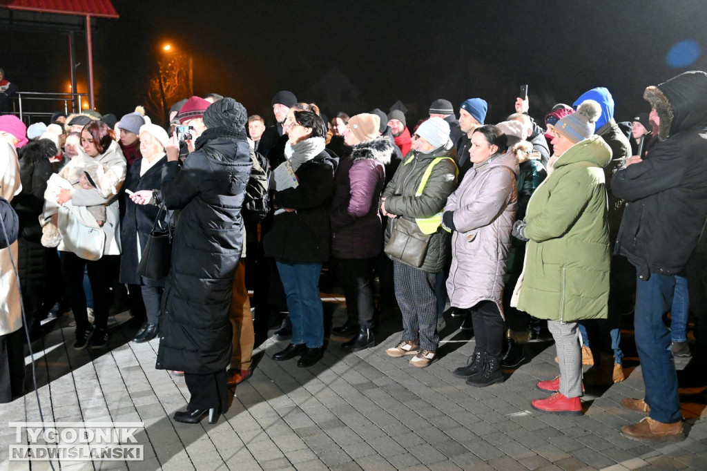 Protest w sprawie szkół w gminie Grębów trafił do TVP