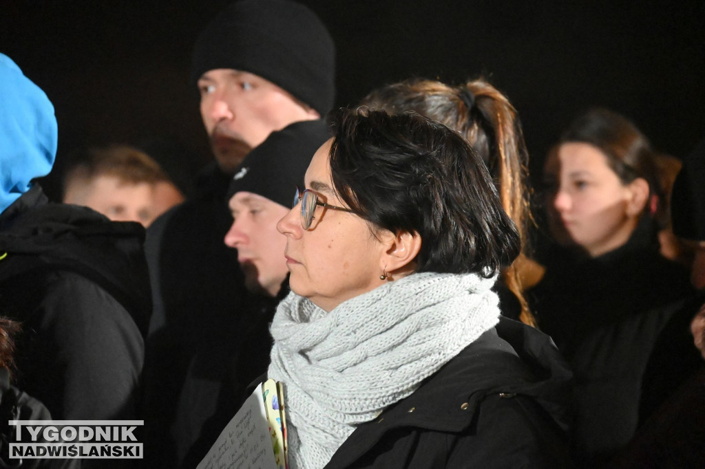 Protest w sprawie szkół w gminie Grębów trafił do TVP