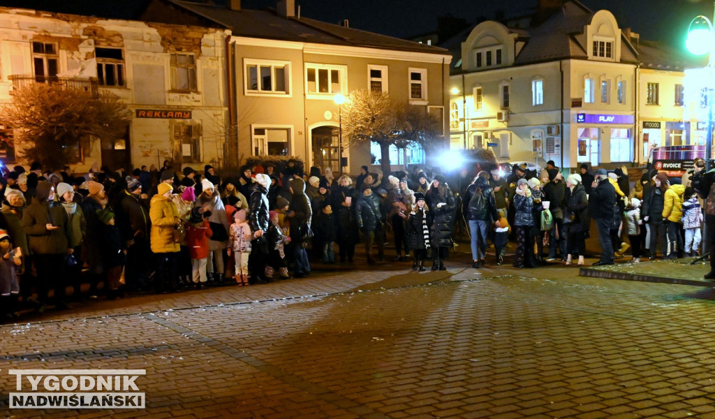 Rozświetlanie miejskiej choinki w Tarnobrzegu