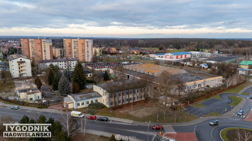 Ruszyła rozbiórka sklepu DAO w Tarnobrzegu