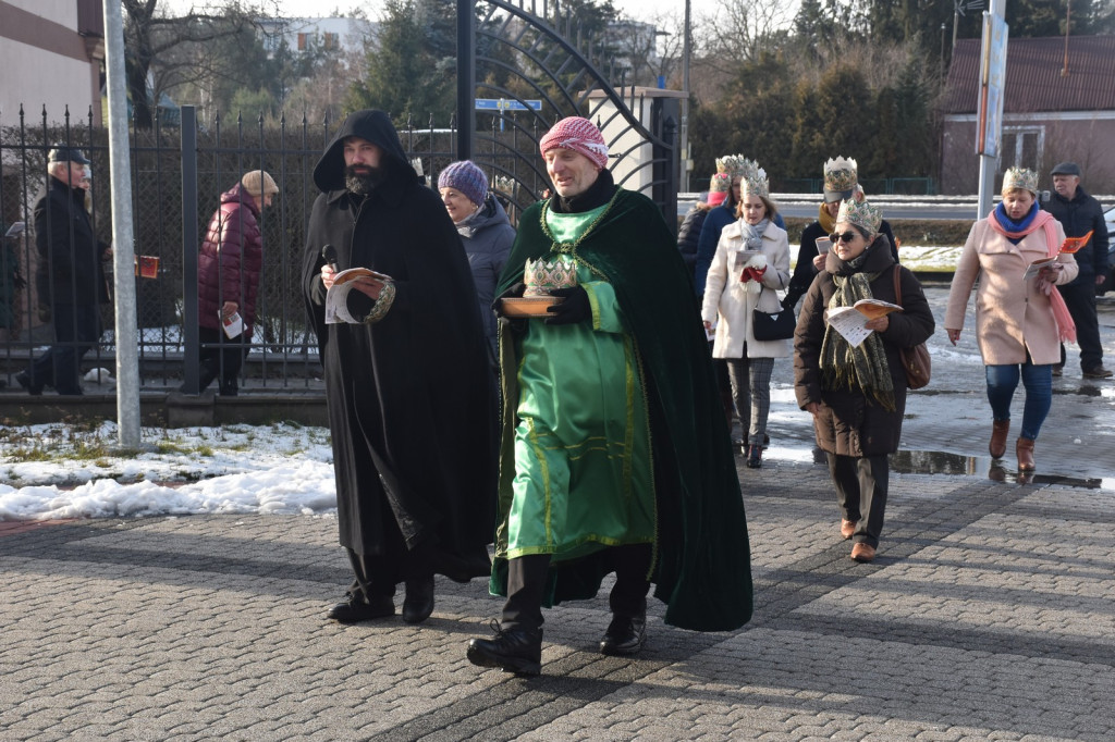 Orszak i jasełka w Nowej Dębie