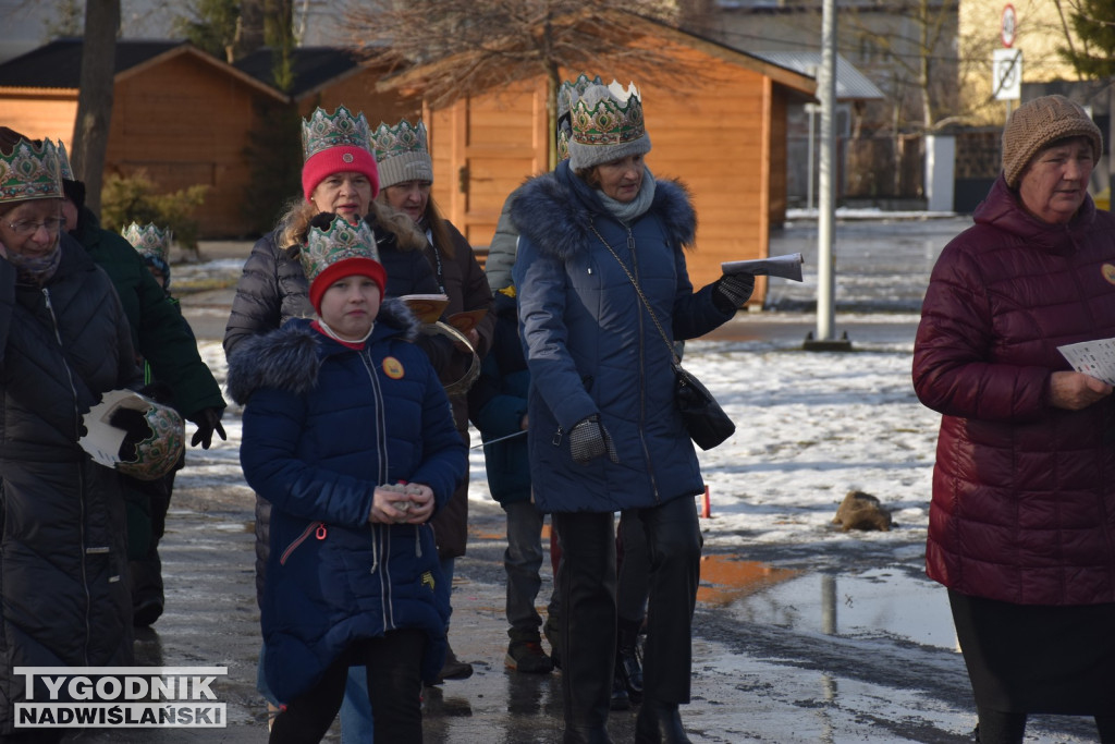 Orszak i jasełka w Nowej Dębie