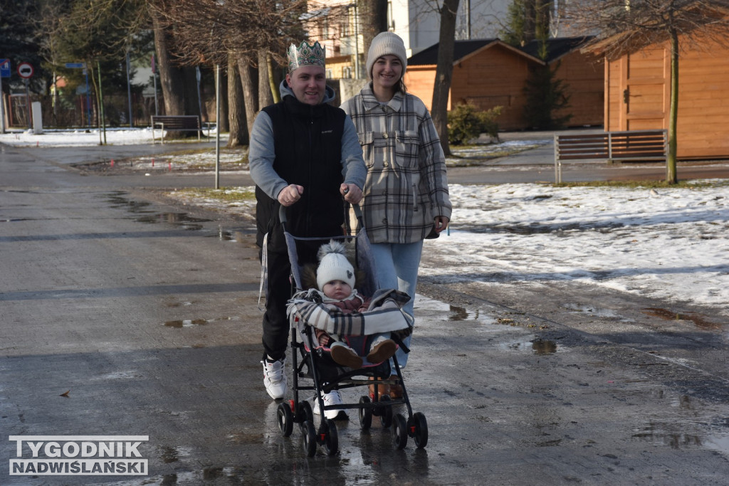 Orszak i jasełka w Nowej Dębie