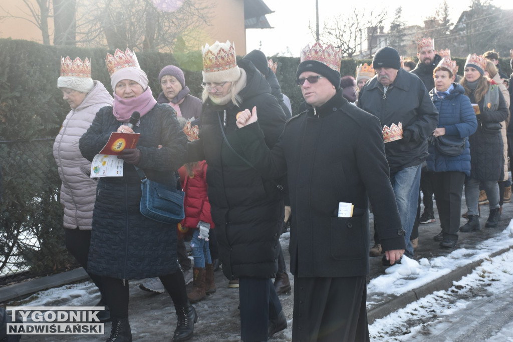 Orszak i jasełka w Nowej Dębie