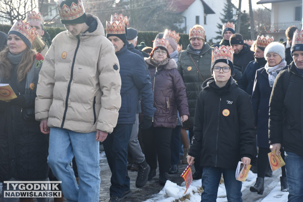 Orszak i jasełka w Nowej Dębie