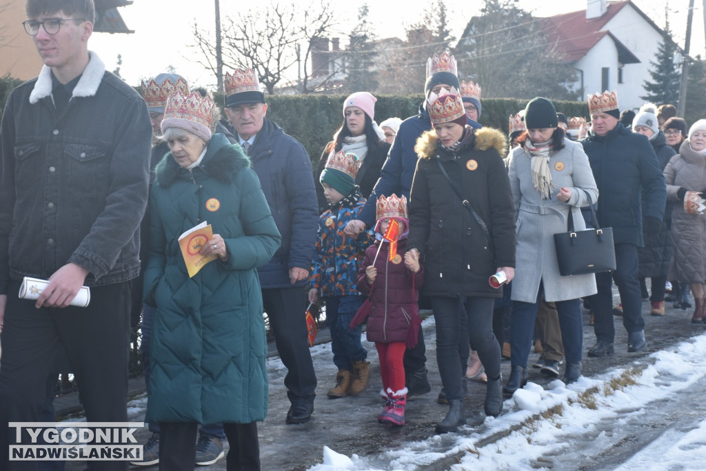 Orszak i jasełka w Nowej Dębie