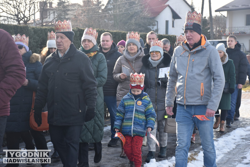 Orszak i jasełka w Nowej Dębie