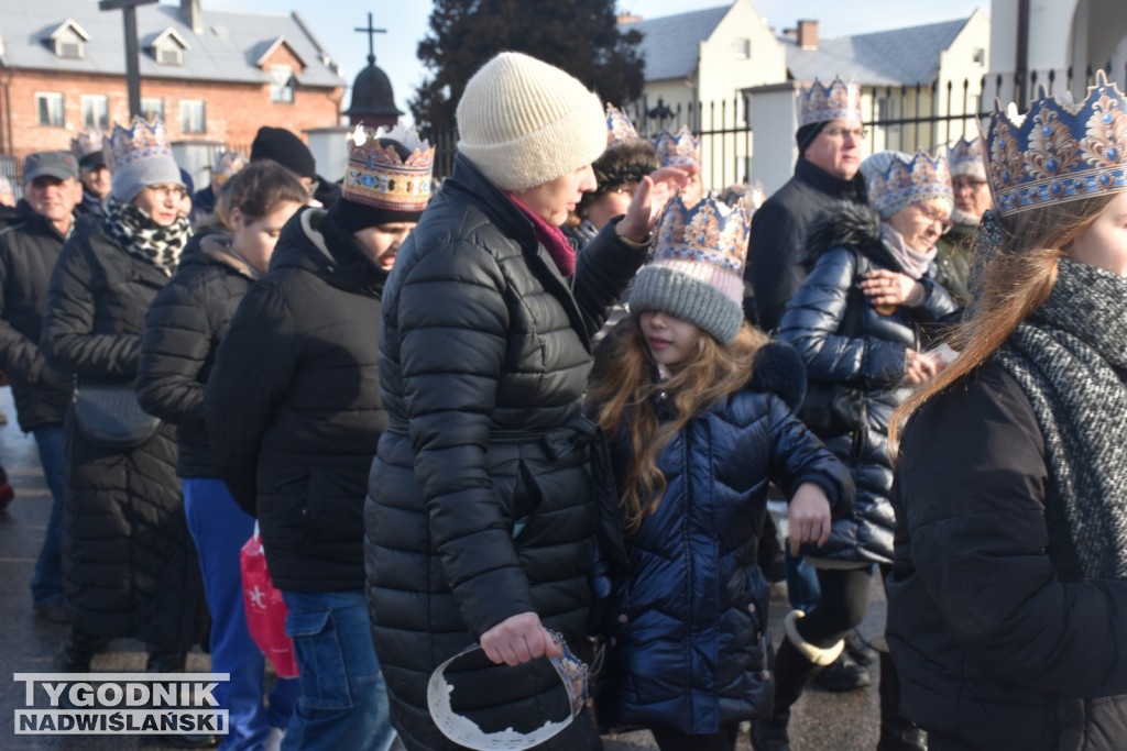 Orszak i jasełka w Nowej Dębie