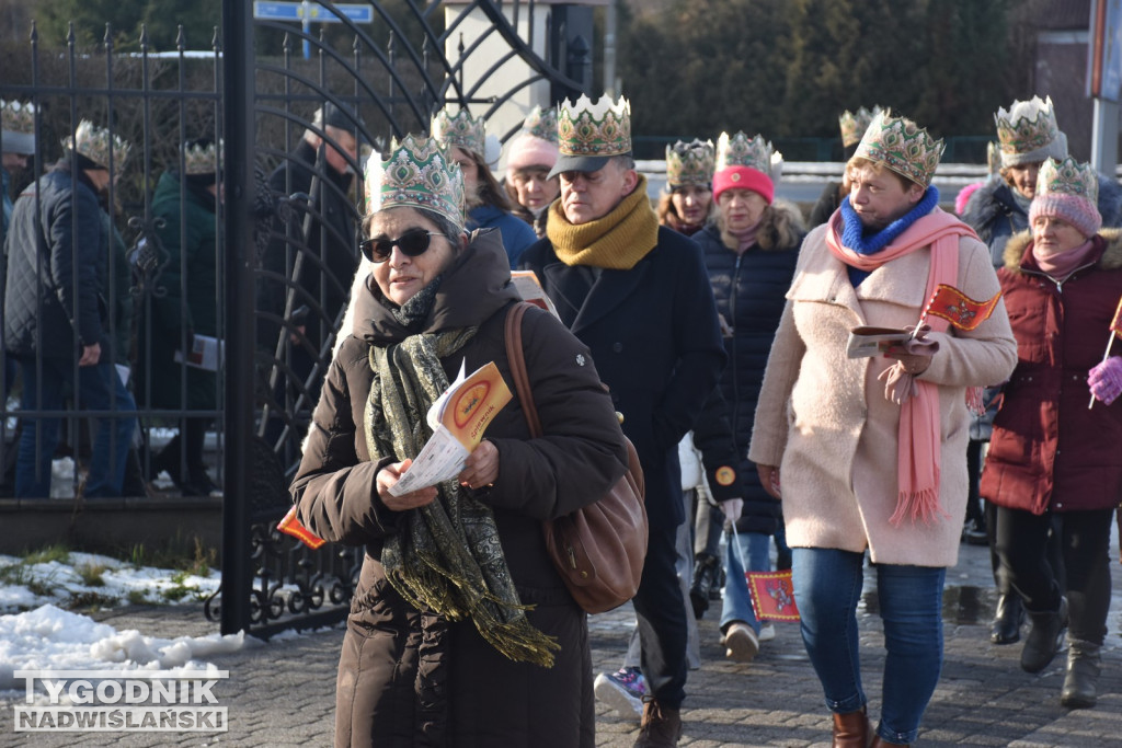 Orszak i jasełka w Nowej Dębie