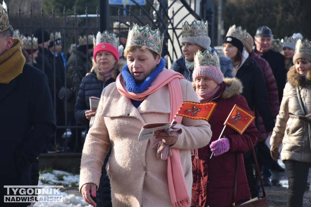 Orszak i jasełka w Nowej Dębie