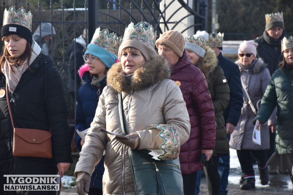 Orszak i jasełka w Nowej Dębie