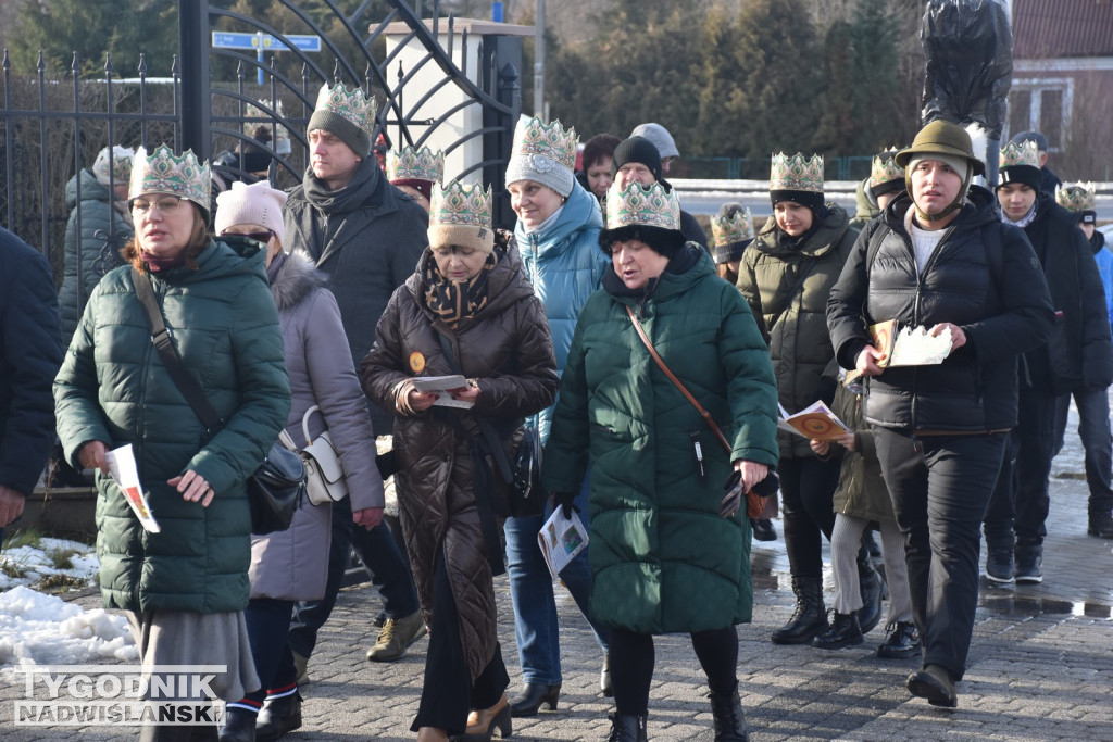 Orszak i jasełka w Nowej Dębie