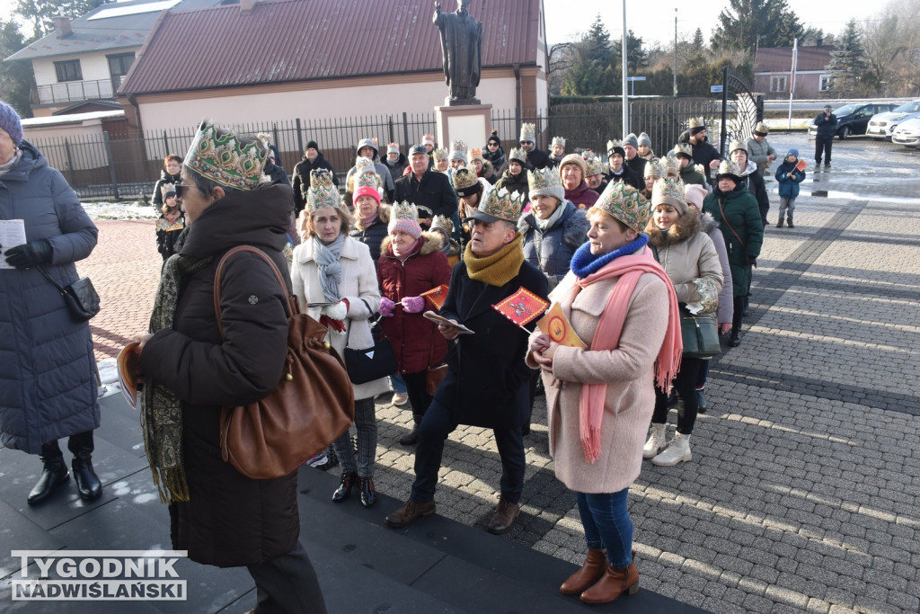 Orszak i jasełka w Nowej Dębie