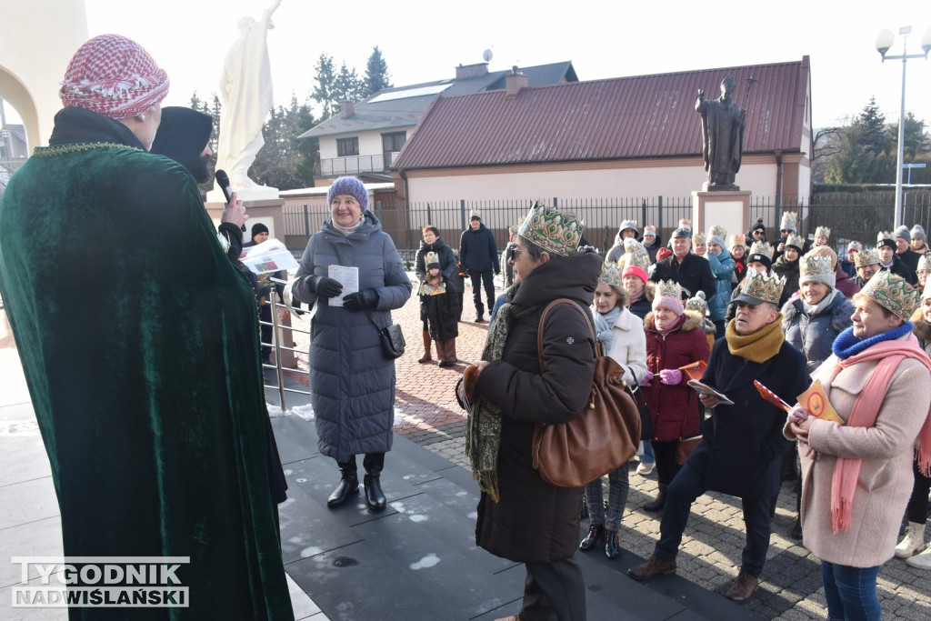 Orszak i jasełka w Nowej Dębie