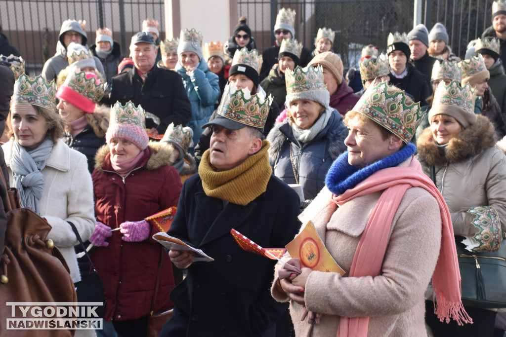 Orszak i jasełka w Nowej Dębie