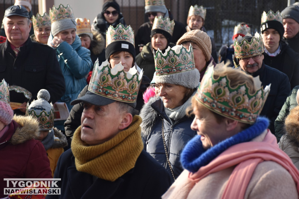 Orszak i jasełka w Nowej Dębie