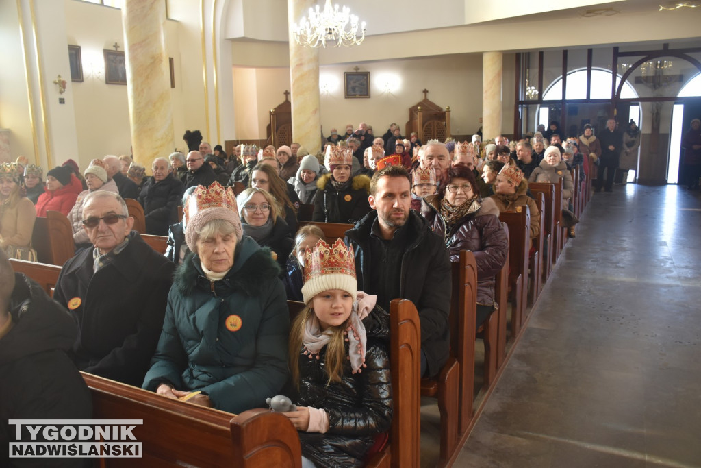 Orszak i jasełka w Nowej Dębie