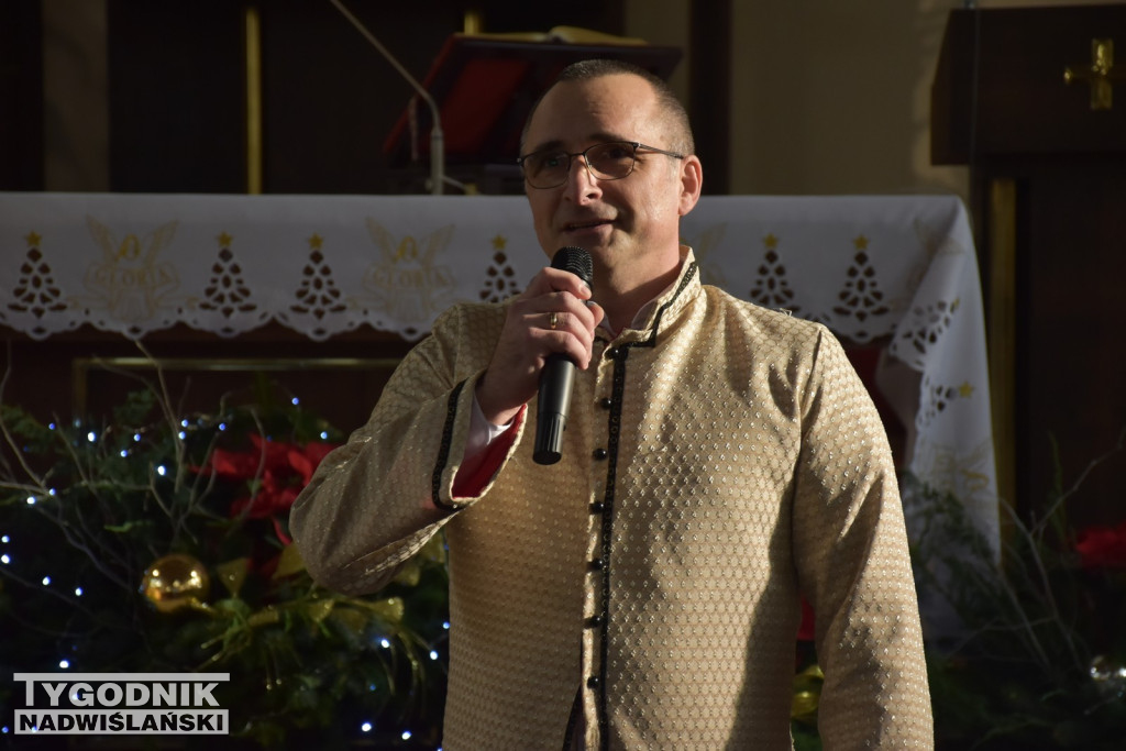 Orszak i jasełka w Nowej Dębie