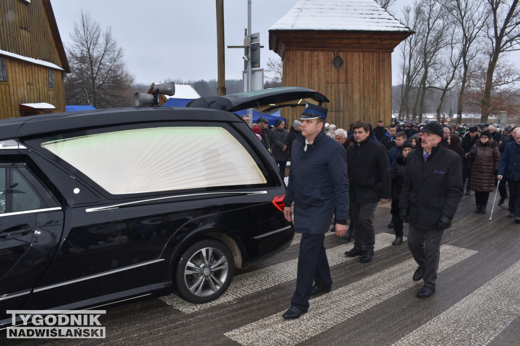 Pogrzeb księdza Stanisława Bastrzyka