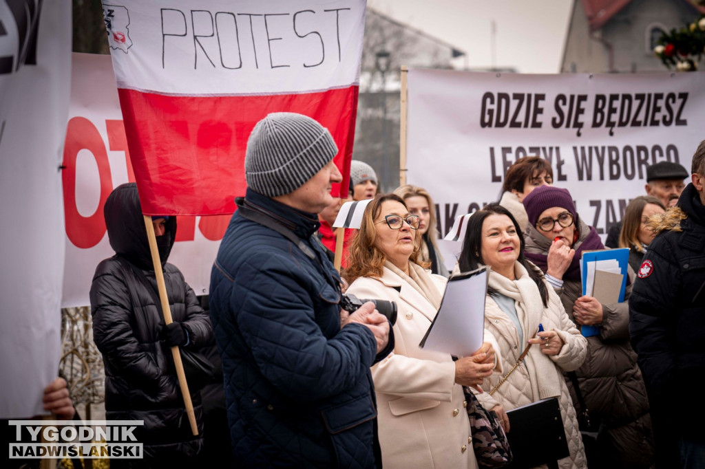 Protest przed szpitalem w Nisku