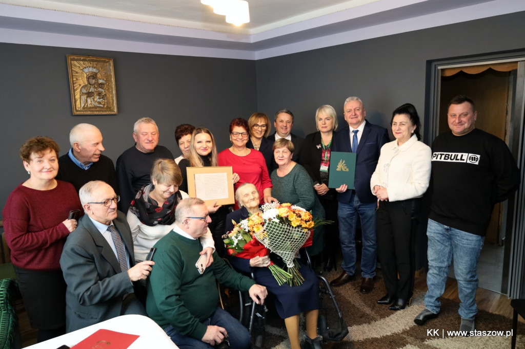 Setne urodziny Reginy Dyl