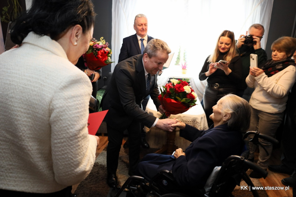 Setne urodziny Reginy Dyl