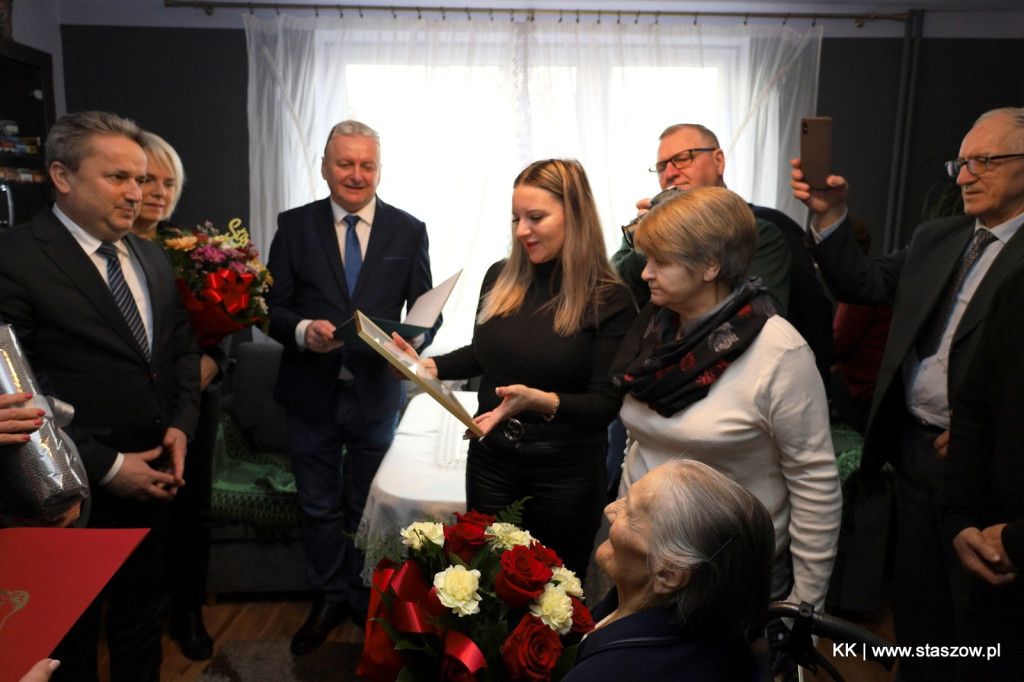 Setne urodziny Reginy Dyl