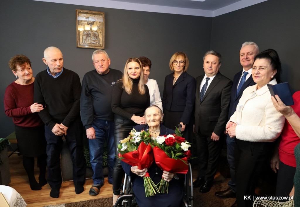 Setne urodziny Reginy Dyl