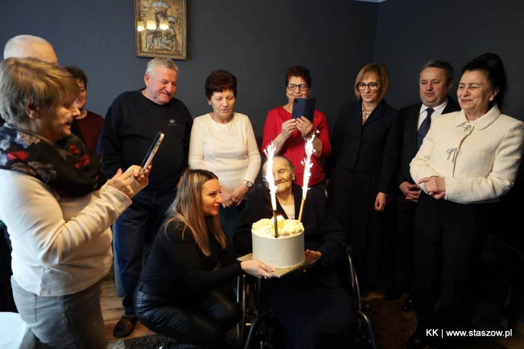 Setne urodziny Reginy Dyl