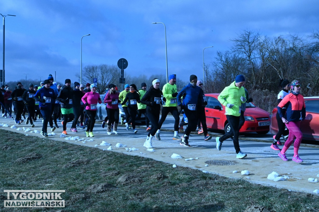 13 Rekreacyjny Zimowy Bieg Wokół Jeziora