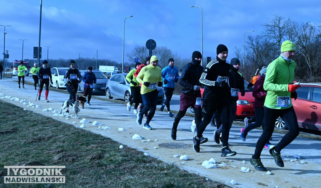 13 Rekreacyjny Zimowy Bieg Wokół Jeziora