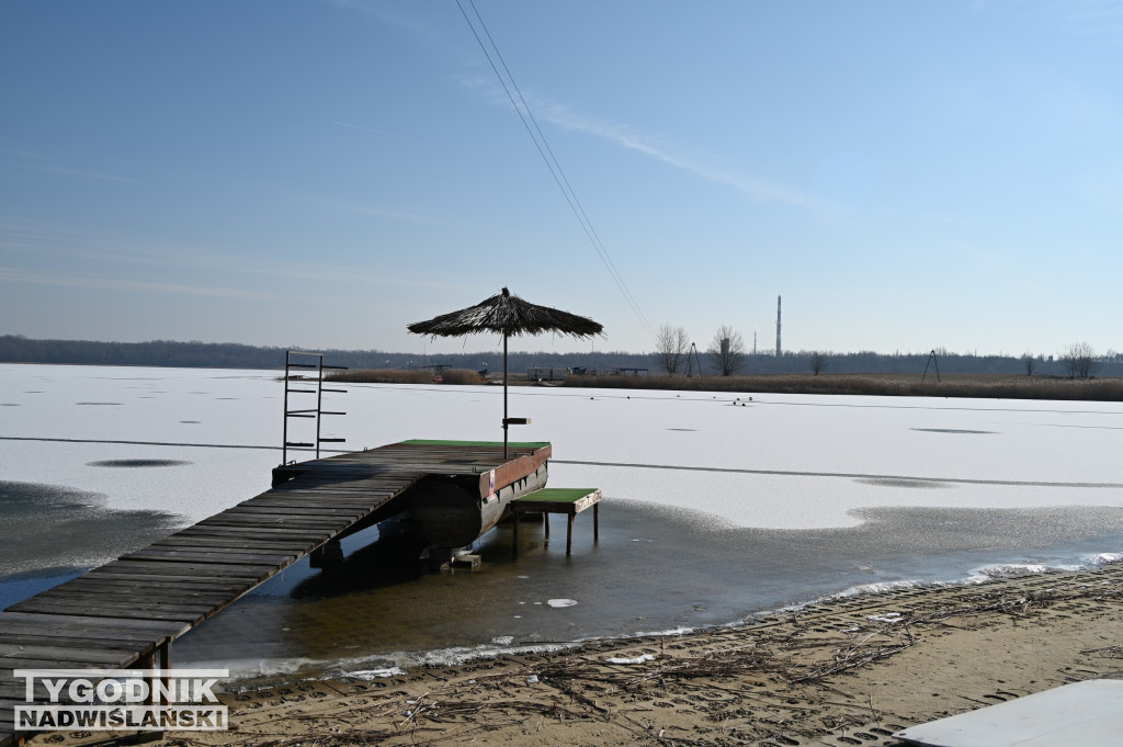 Zamarznięte Jezioro Tarnobrzeskie