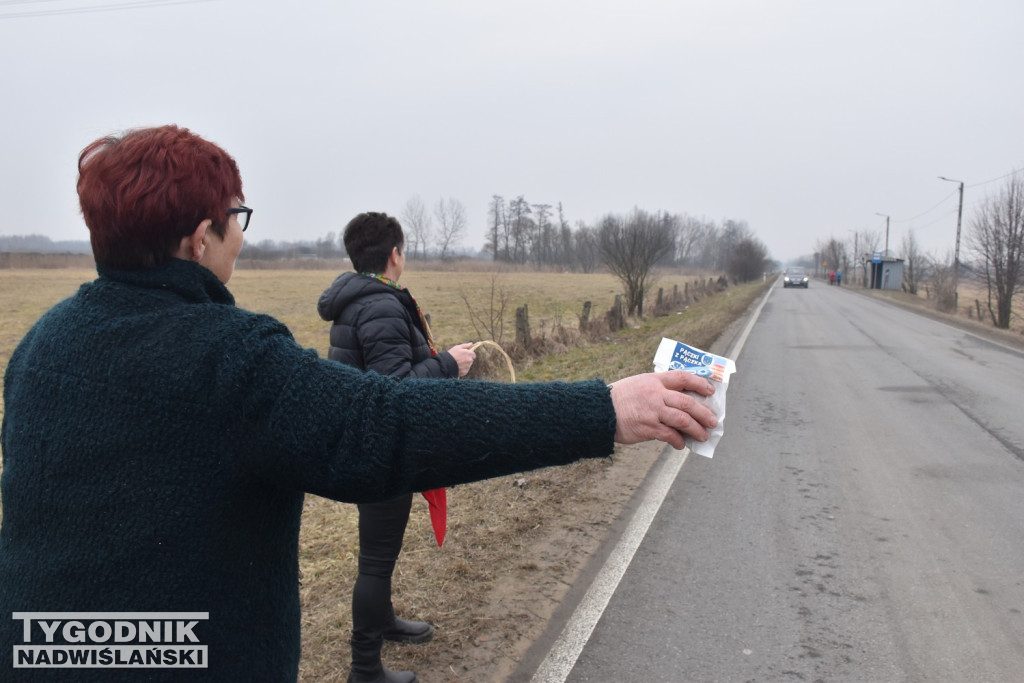 Rozdawanie pączków w Pączku Gorzyckim