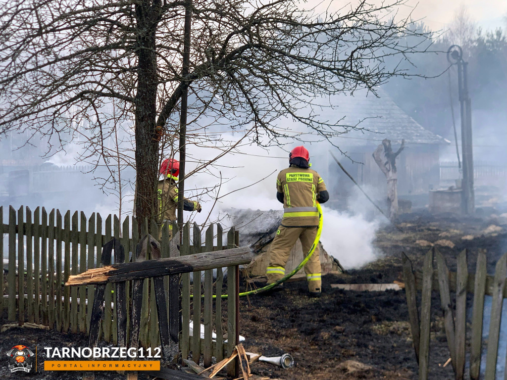 Pożar w Ślęzakach w gm. Baranów Sandomierski