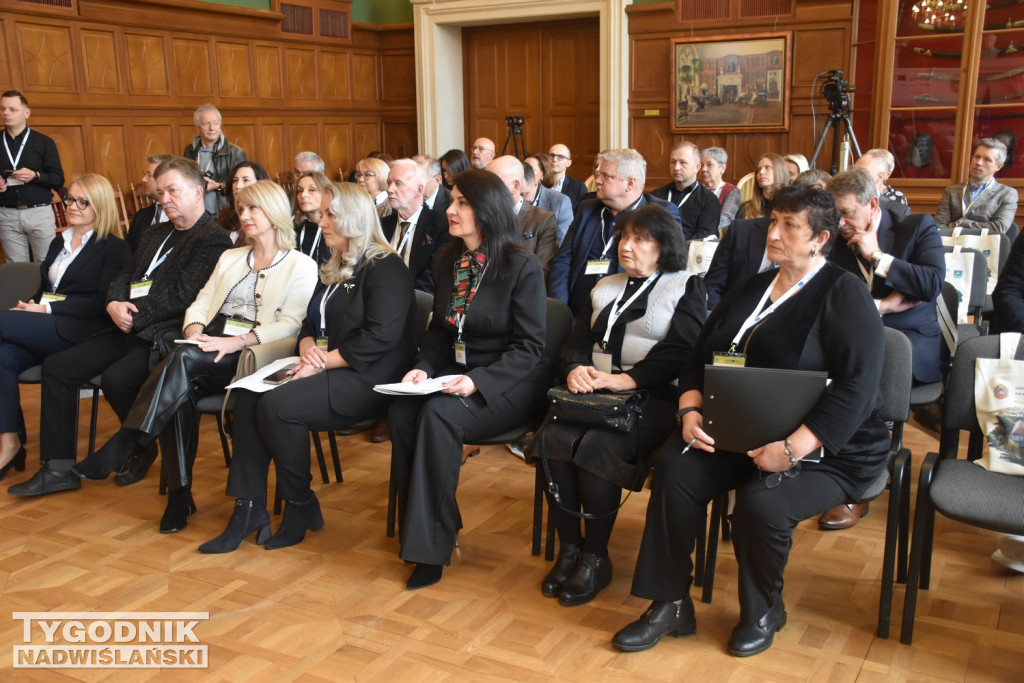 Konferencja dotycząca Parku Dzikowskiego