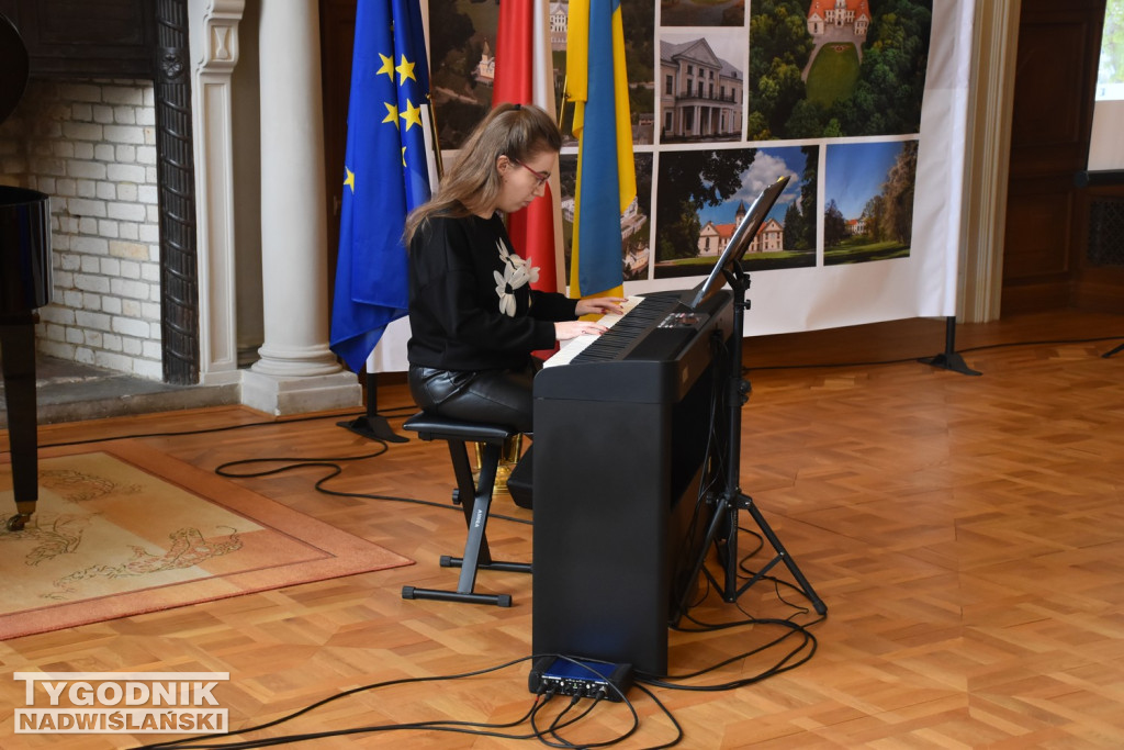 Konferencja dotycząca Parku Dzikowskiego