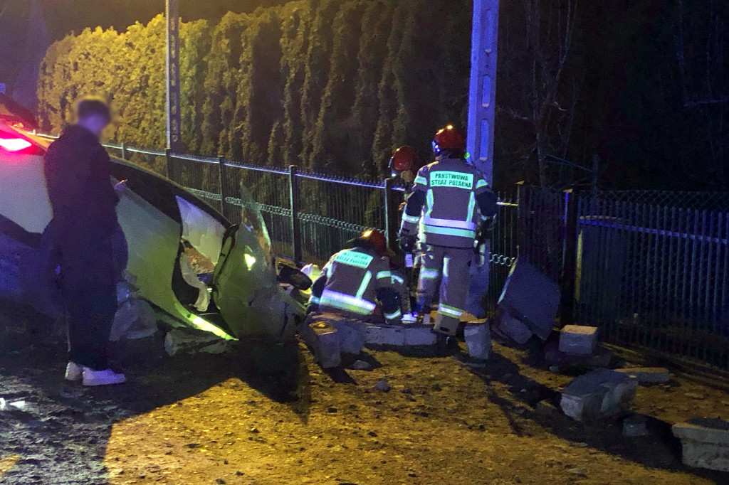 Nocny wypadek w Tarnobrzegu na osiedlu Sobów