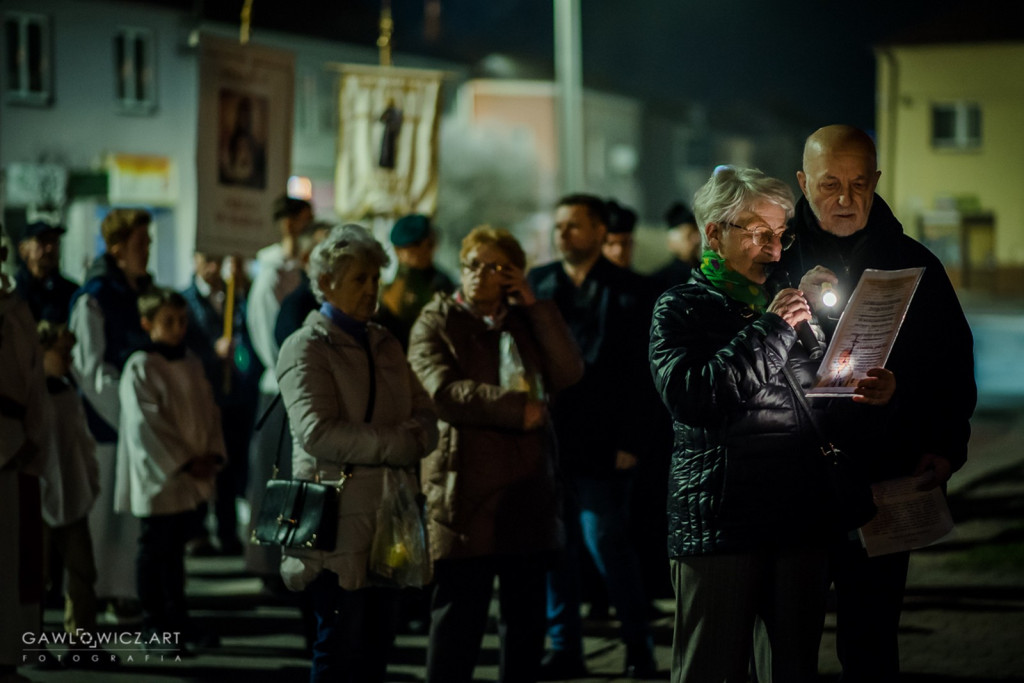 Droga krzyżowa w Staszowie