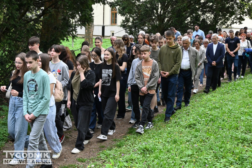 Droga Krzyżowa w Parku Dzikowskim