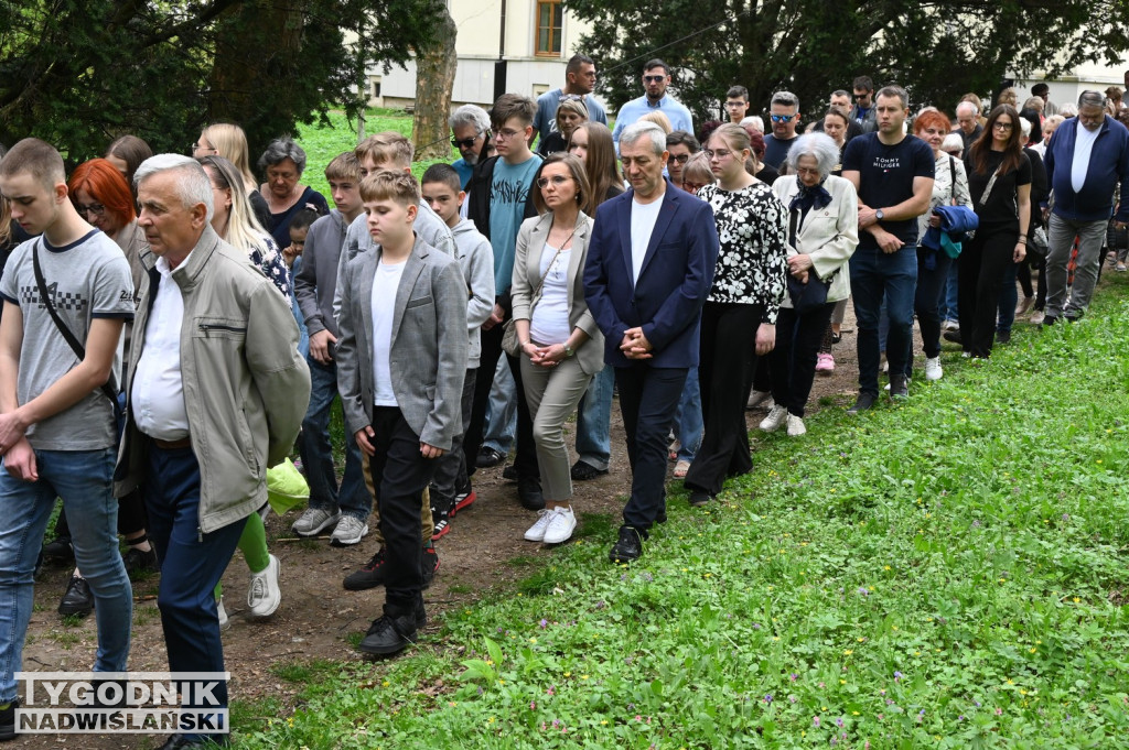 Droga Krzyżowa w Parku Dzikowskim