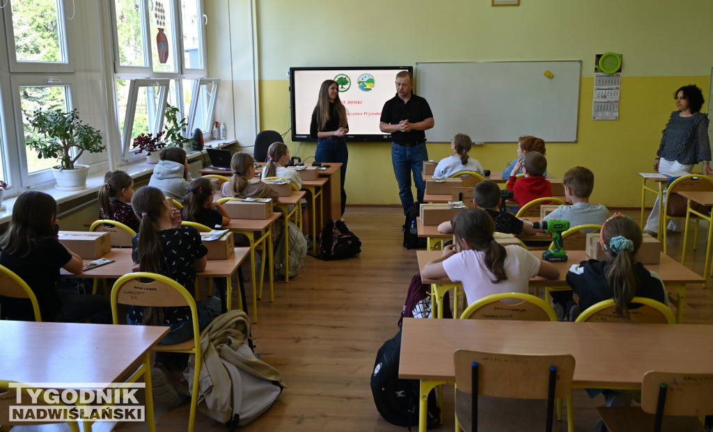 Warsztaty z budowania budek lęgowych dla uczniów