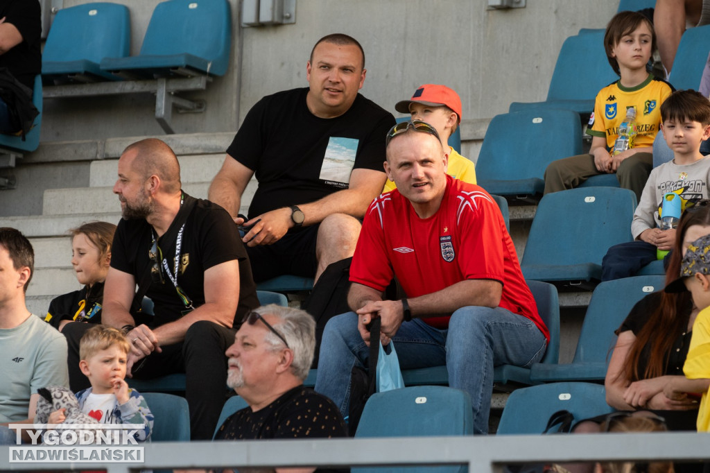 Zdjęcia z trybun mecz Siarka - Stal