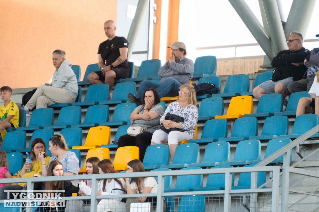 Zdjęcia z trybun mecz Siarka - Stal