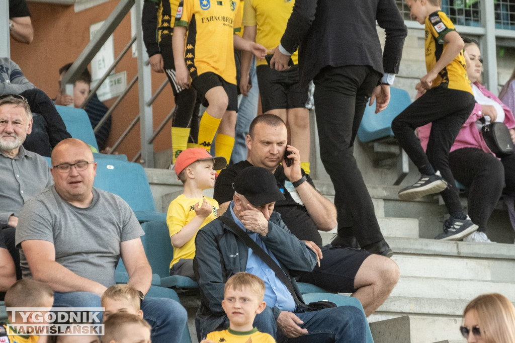 Zdjęcia z trybun mecz Siarka - Stal