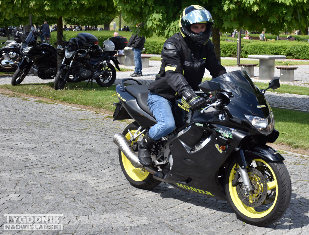 Motocyklowa inauguracja sezonu w Sandomierzu