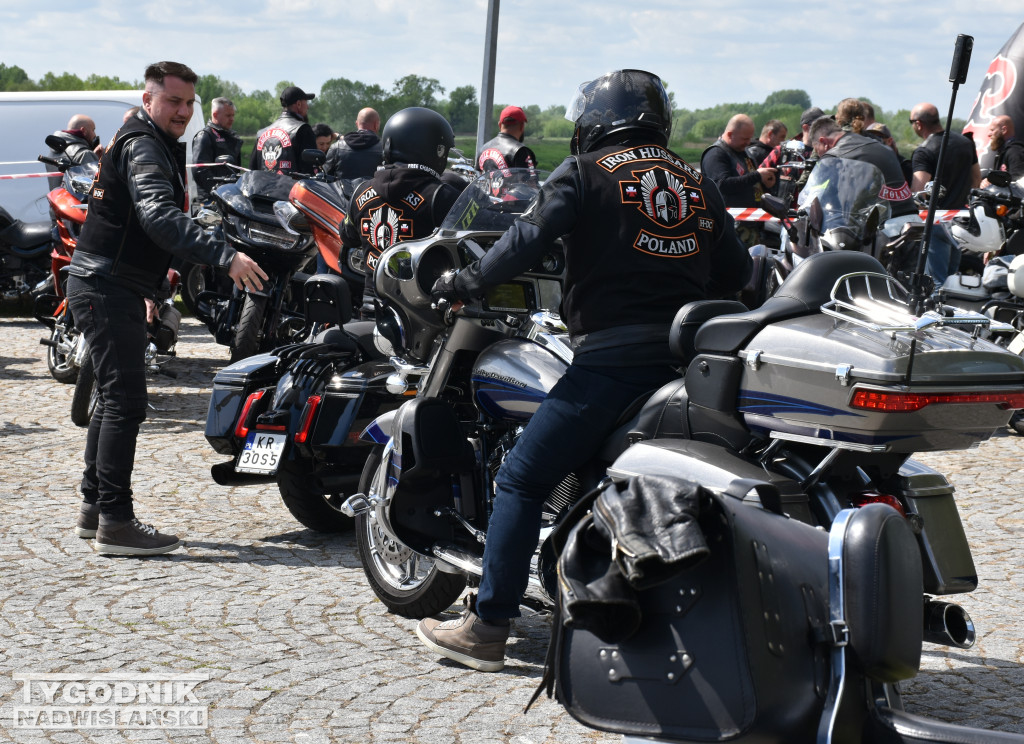 Motocyklowa inauguracja sezonu w Sandomierzu
