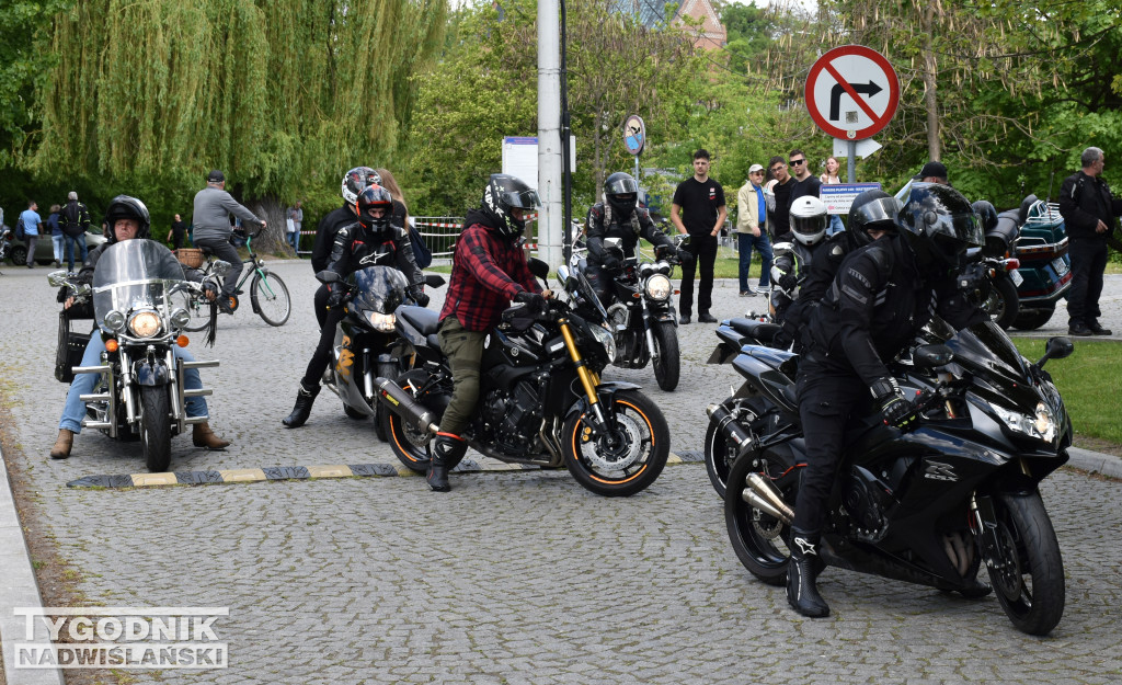 Motocyklowa inauguracja sezonu w Sandomierzu