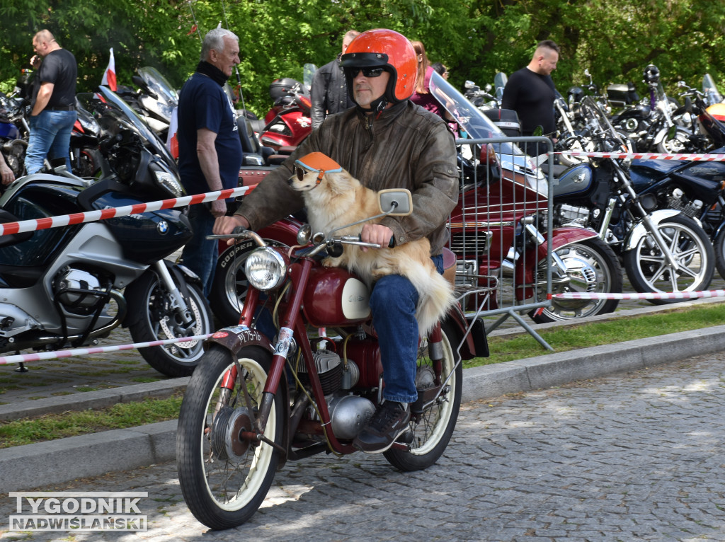 Motocyklowa inauguracja sezonu w Sandomierzu