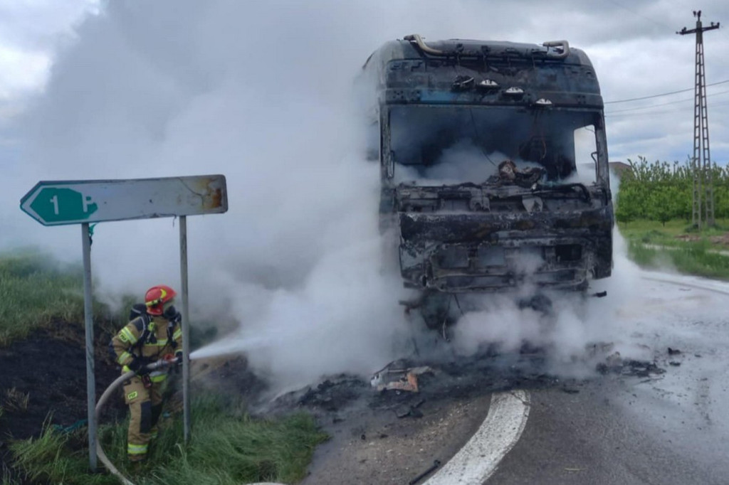 Pożar ciężarówki na DK9
